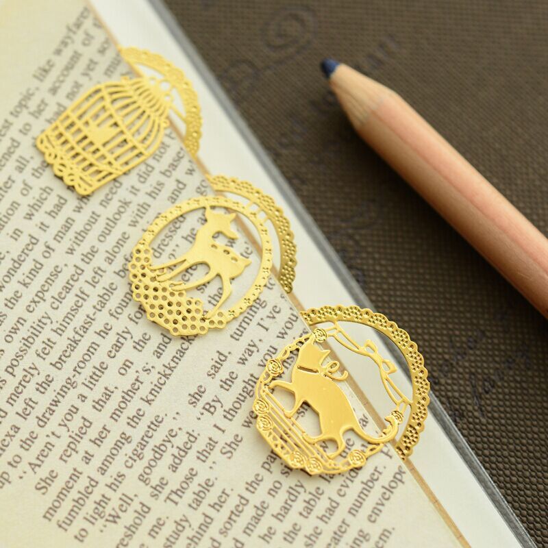7 Options Of Cute Lace Creative Cartoon Animal Alloy Bookmarks