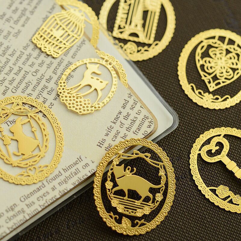 7 Options Of Cute Lace Creative Cartoon Animal Alloy Bookmarks